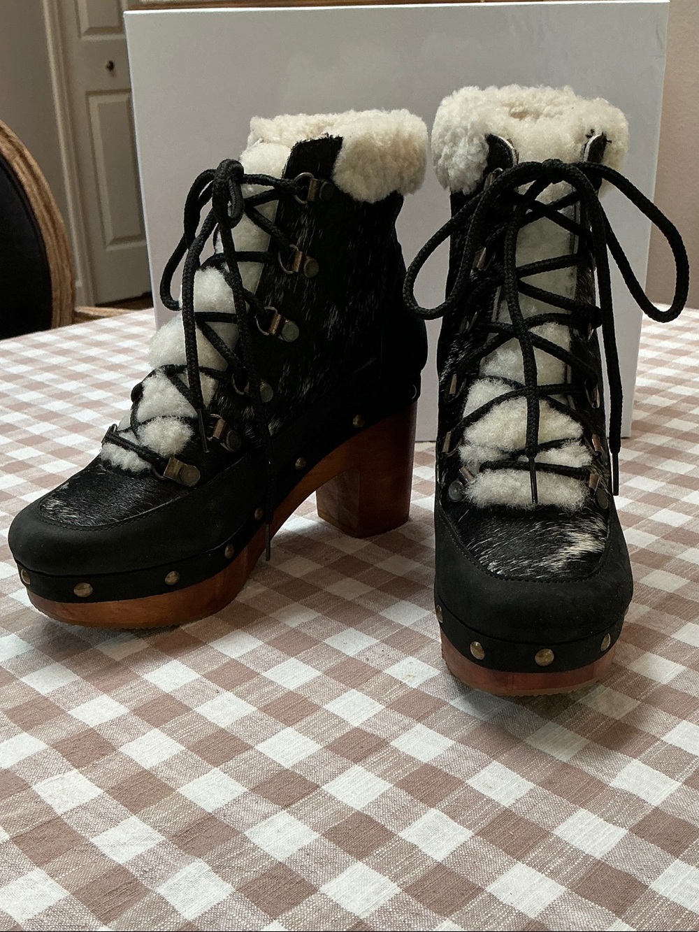 Cordani Black Faux-Shearling Lace-Up Clog Boots